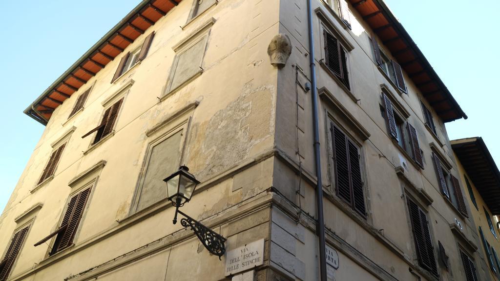 Isola Apartment *
