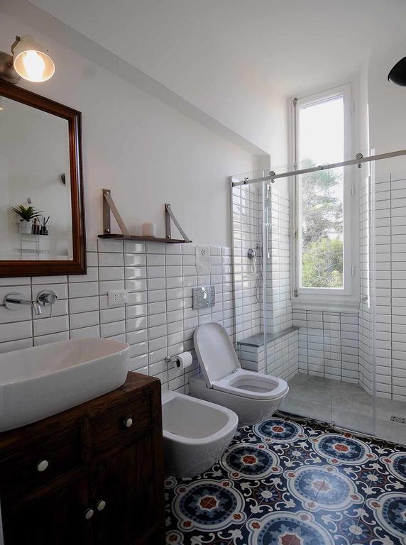 Urban Jungle Guest house *