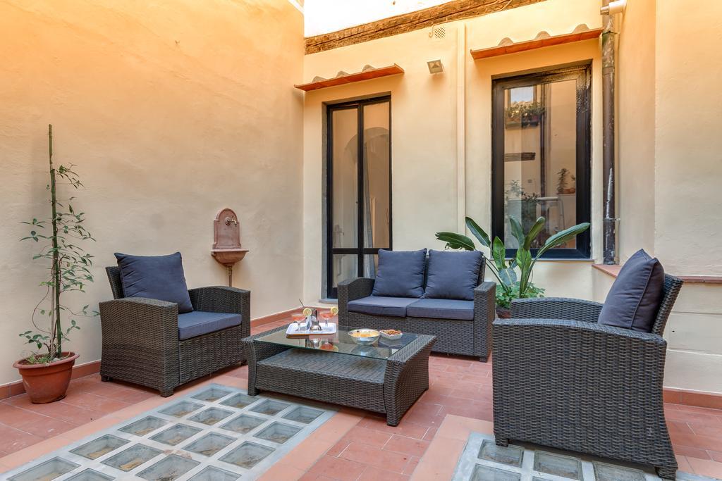 Macci Courtyard Apartment *