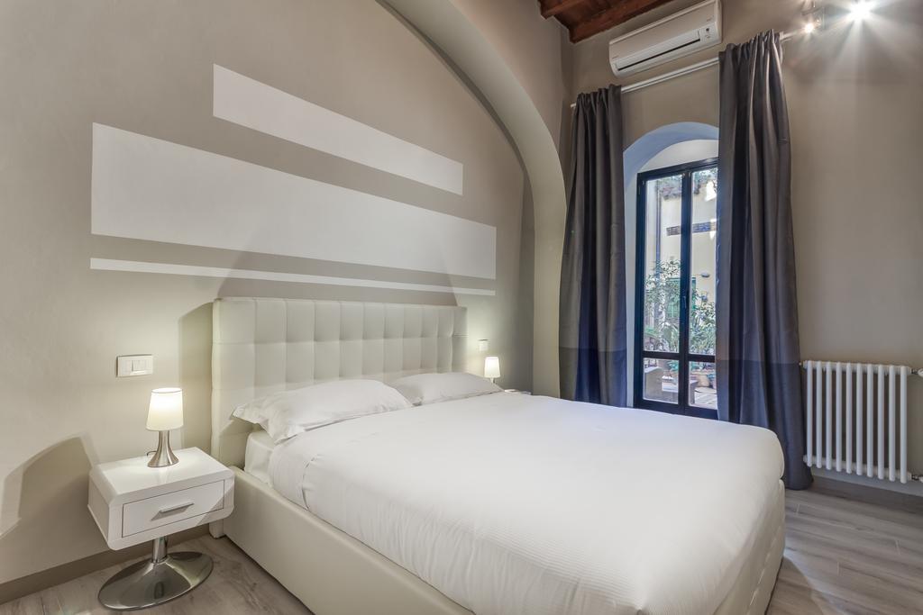 Apartment Macci Courtyard Florence