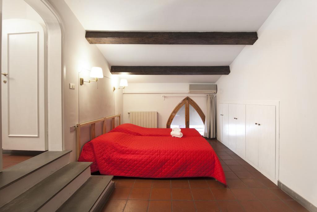 Riverside In Apartment Florence