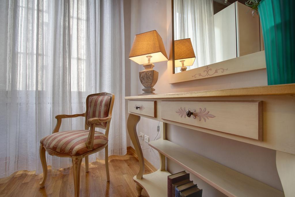 Montanelli Apartment