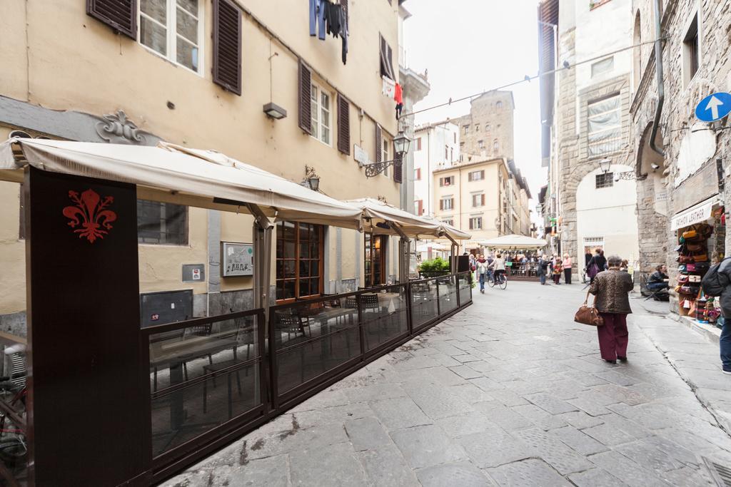 Borgo Albizi 3 * Florence