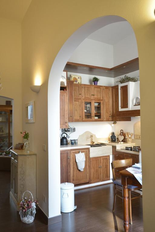 Dreaming Tuscany In Apartment
