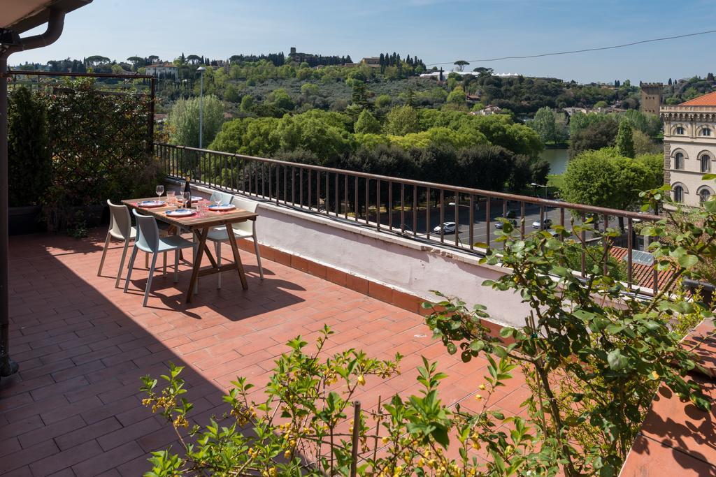 Roommo Lungarno Florence