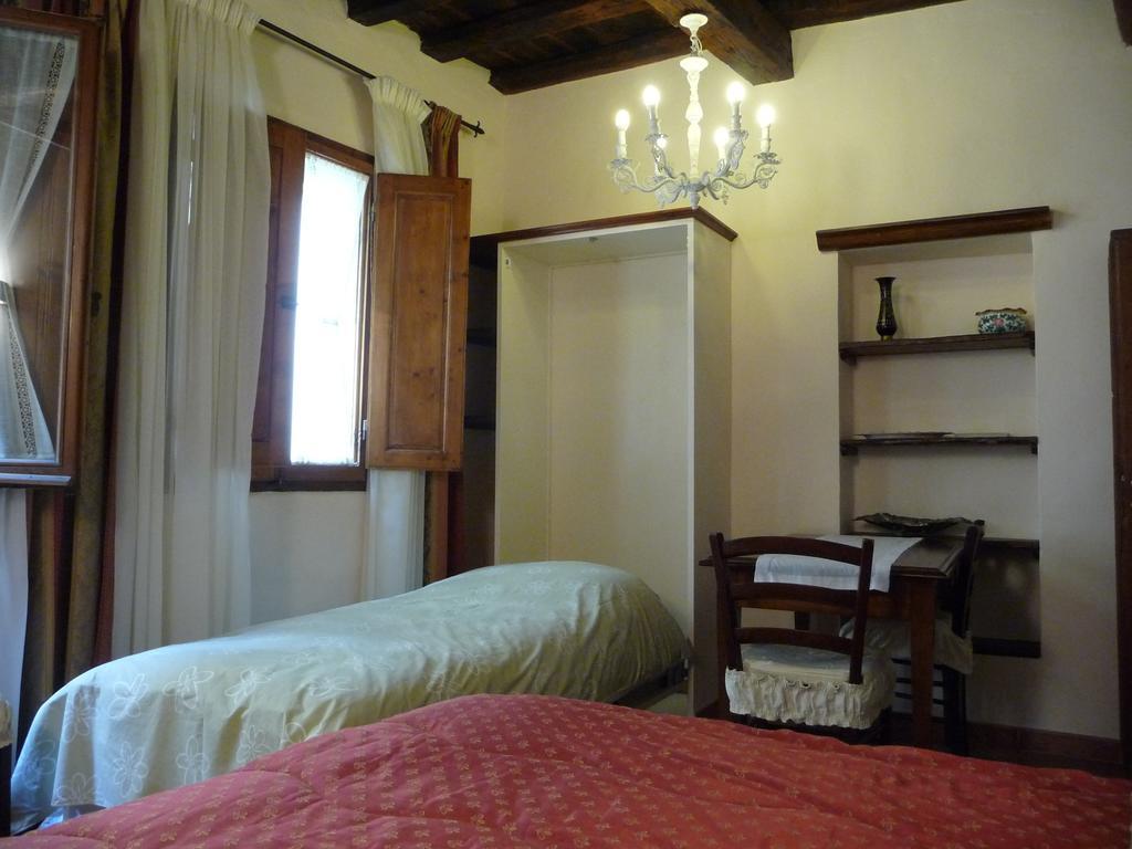 Apartment Pontevecchio Florence