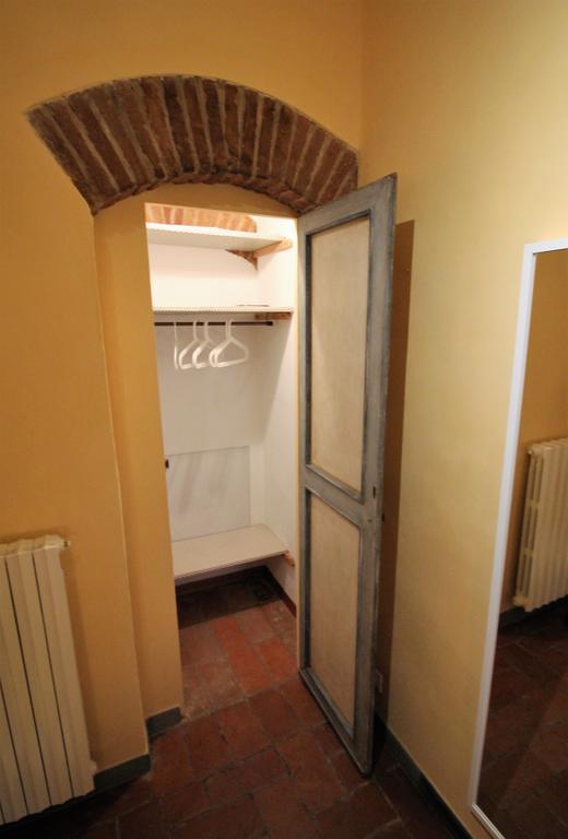 San Niccolo Place *