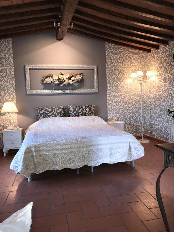 In Via Panicale Apartment *