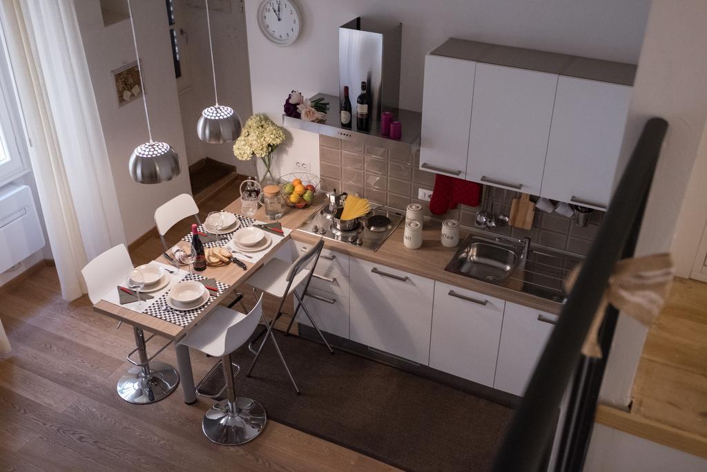Fashion District Apartment *