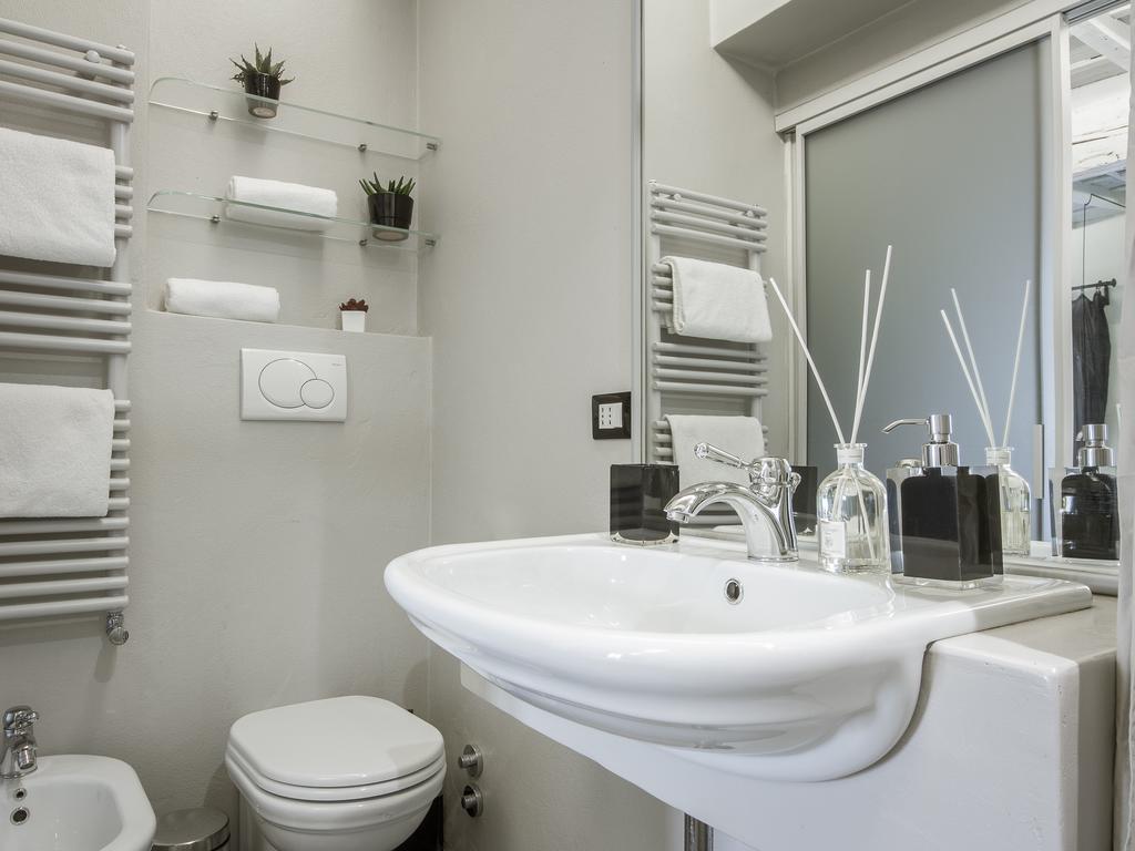 - Floroom Sole Apartment Florence