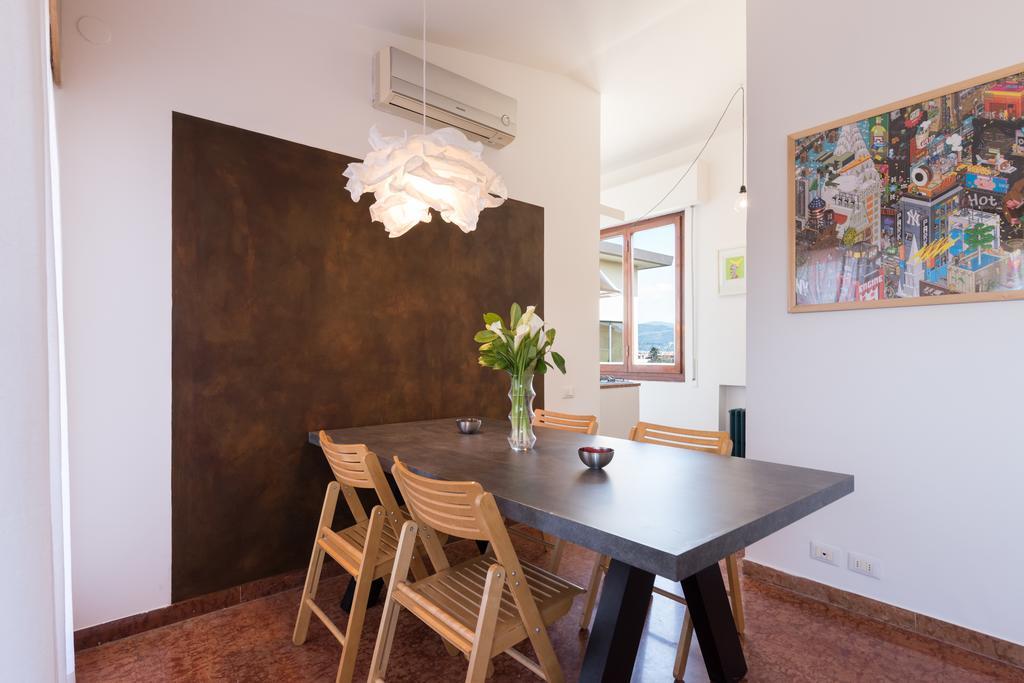 Apartment Roommo Lungarno Florence