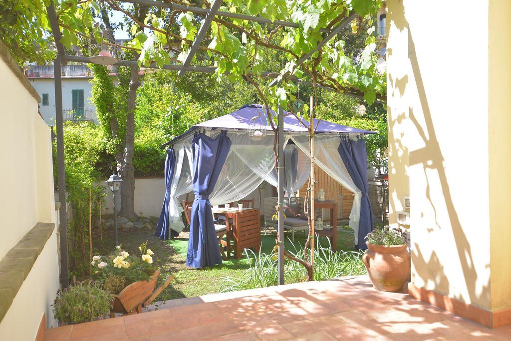 Dreaming Tuscany In Apartment *