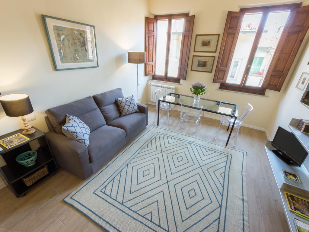 - Mona Lisa Charme Apartment Florence