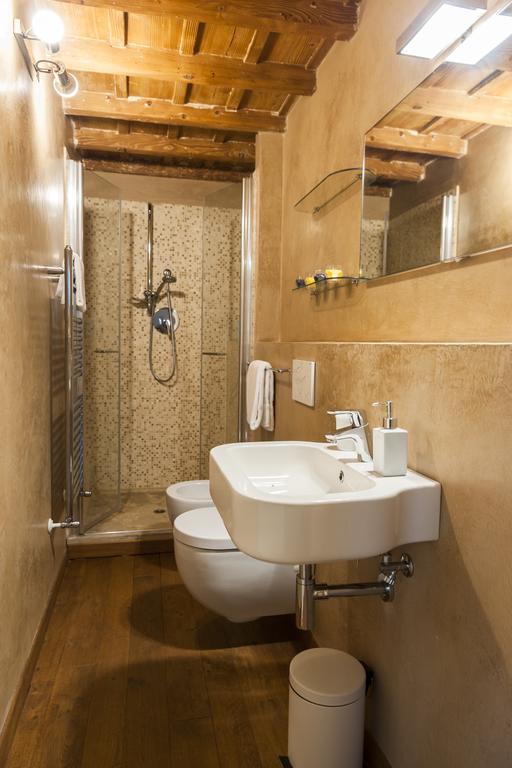 Apartment Poet's Santo Spirito Apt. Florence