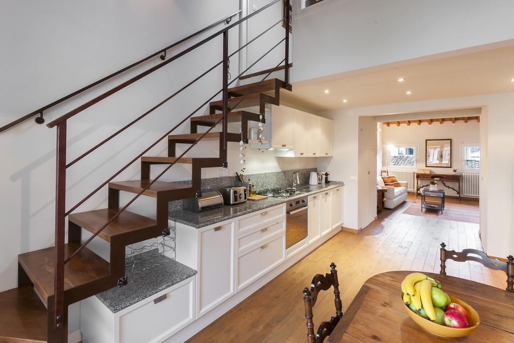 Apartment Poet's Santo Spirito Apt. Florence
