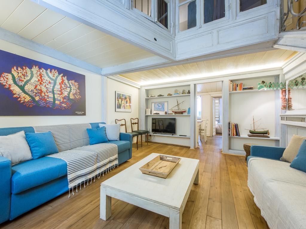 Apartment Navy Blue Sant'ambrogio