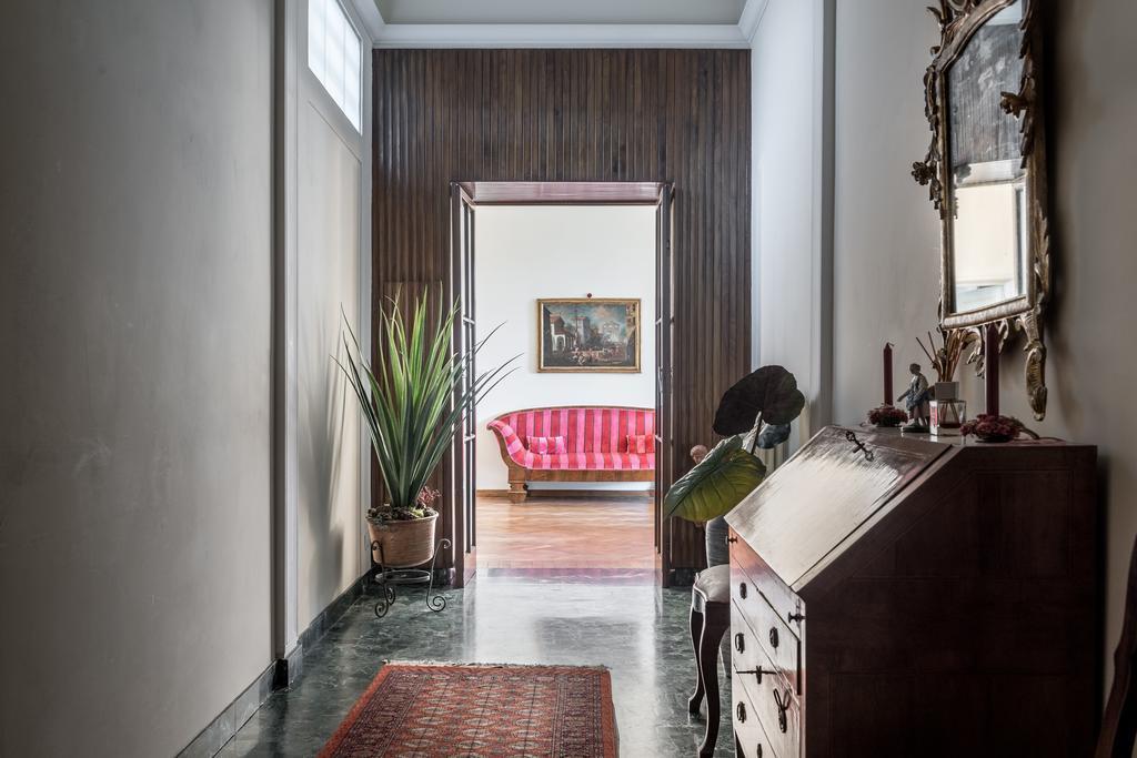 Apartment Luxury Petra San Frediano By Mmega Florence