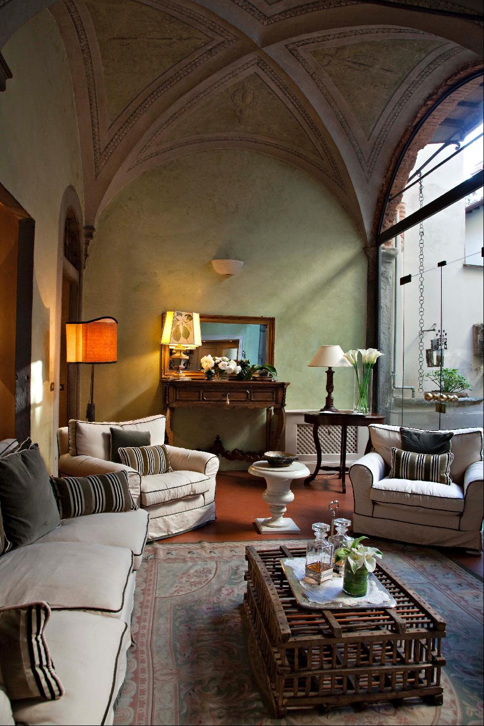 J And J 4* Florence