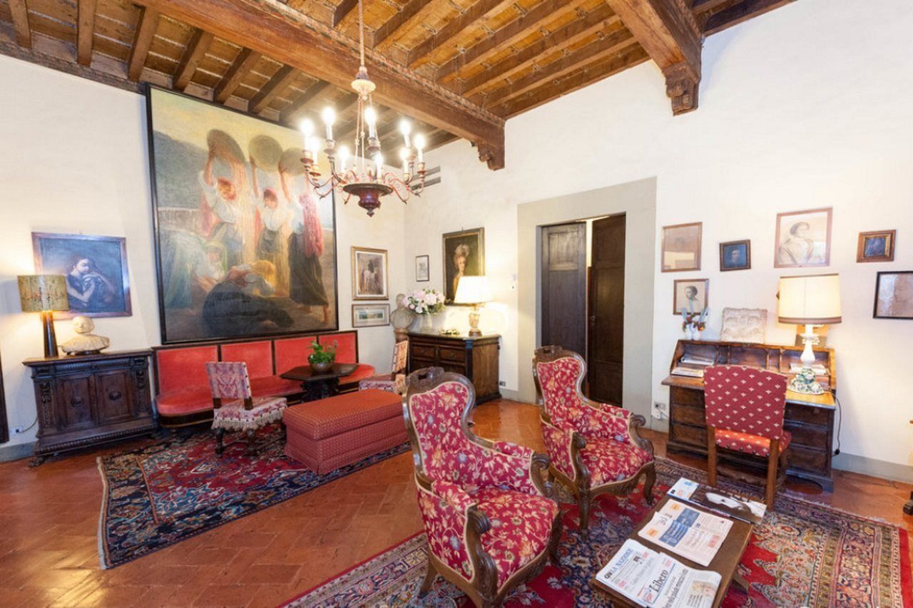 Monna Lisa Hotel 4*