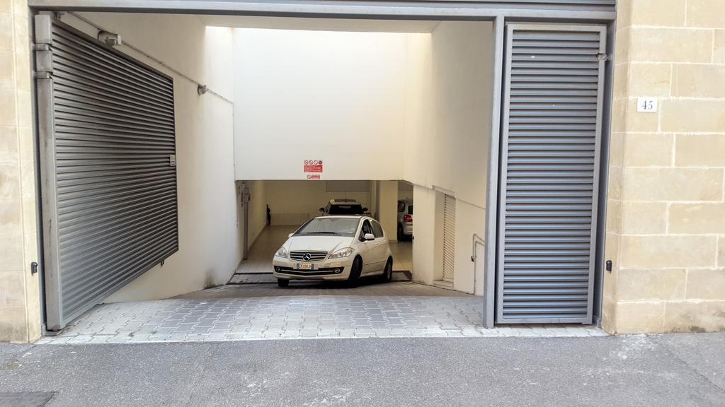 Elegant Location In - 2 Free Parking! Apartment Florence