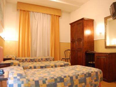 Ascot Hotel