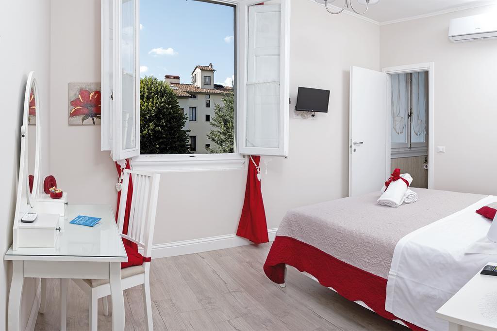 Arcobaleno 3* Florence