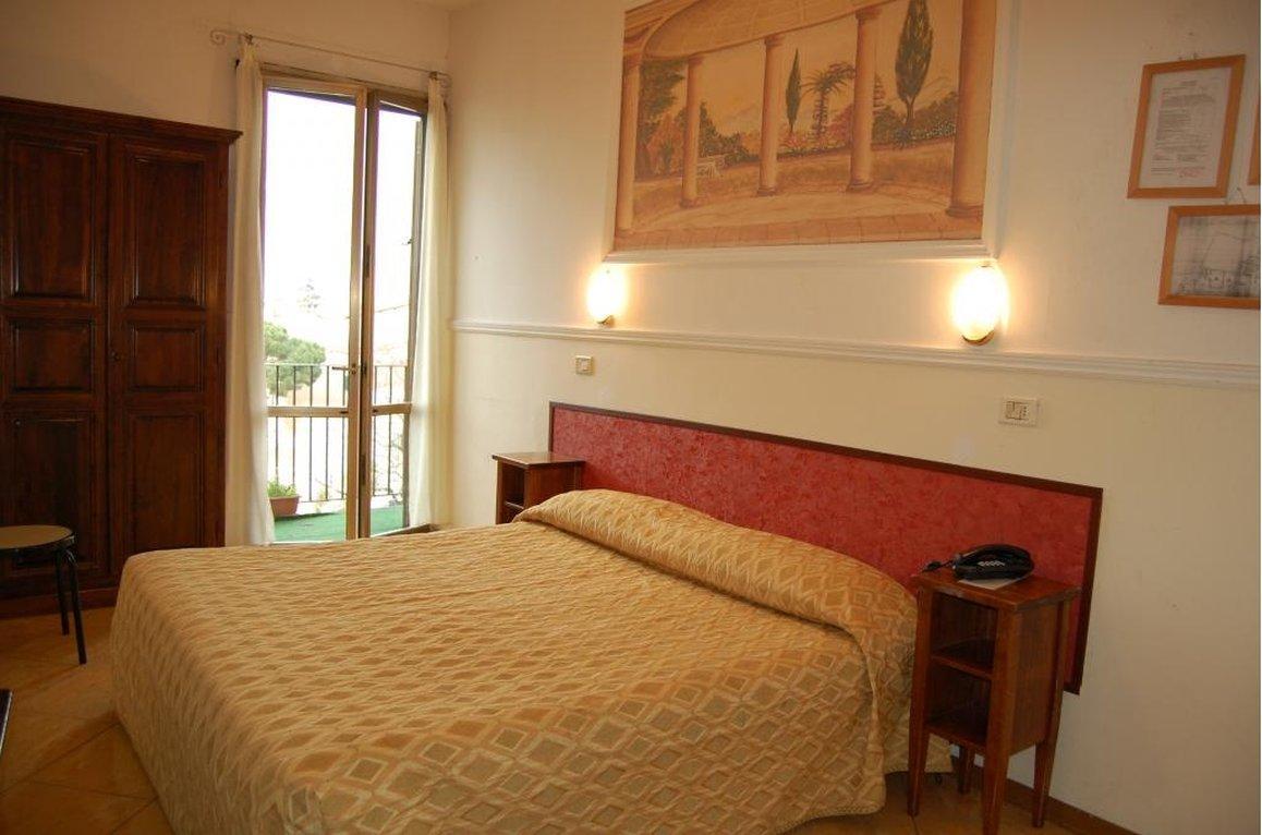 Hotel Ascot