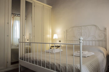 Prestige House Arno River Apartment Florence