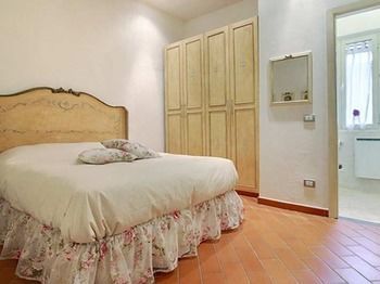 Prestige House Arno River Florence