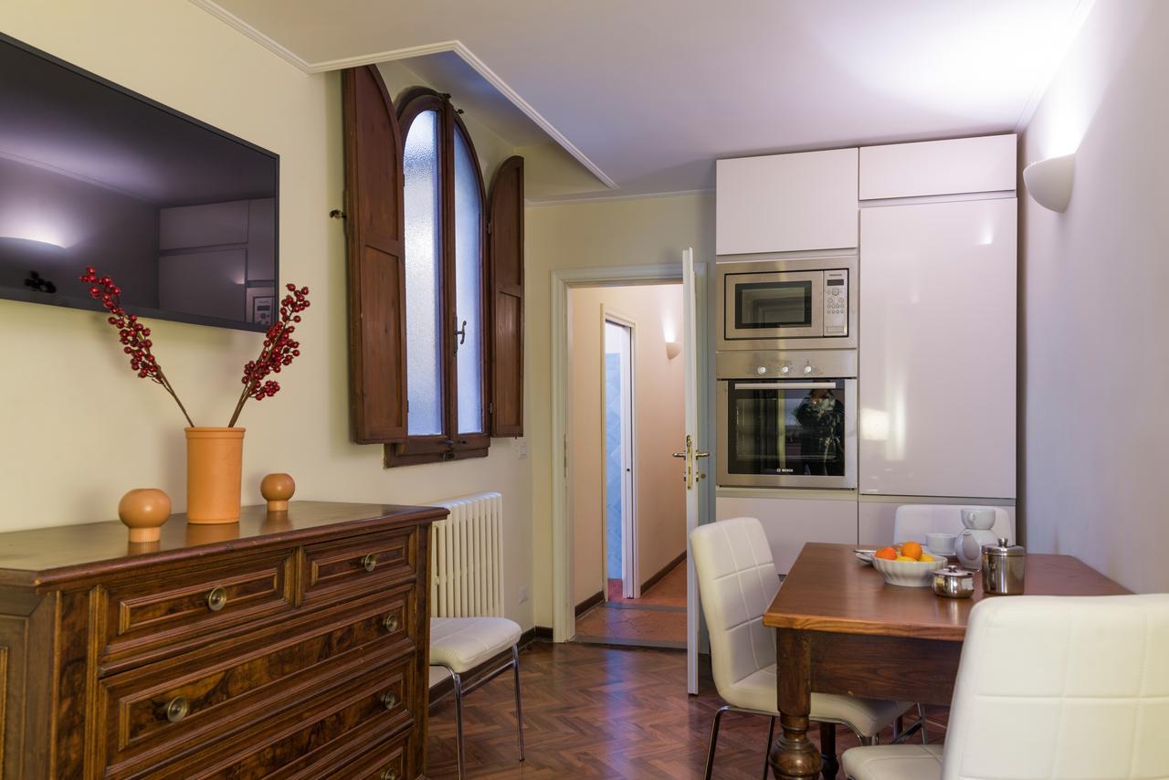 Santa Croce Lovely Apartment Florence