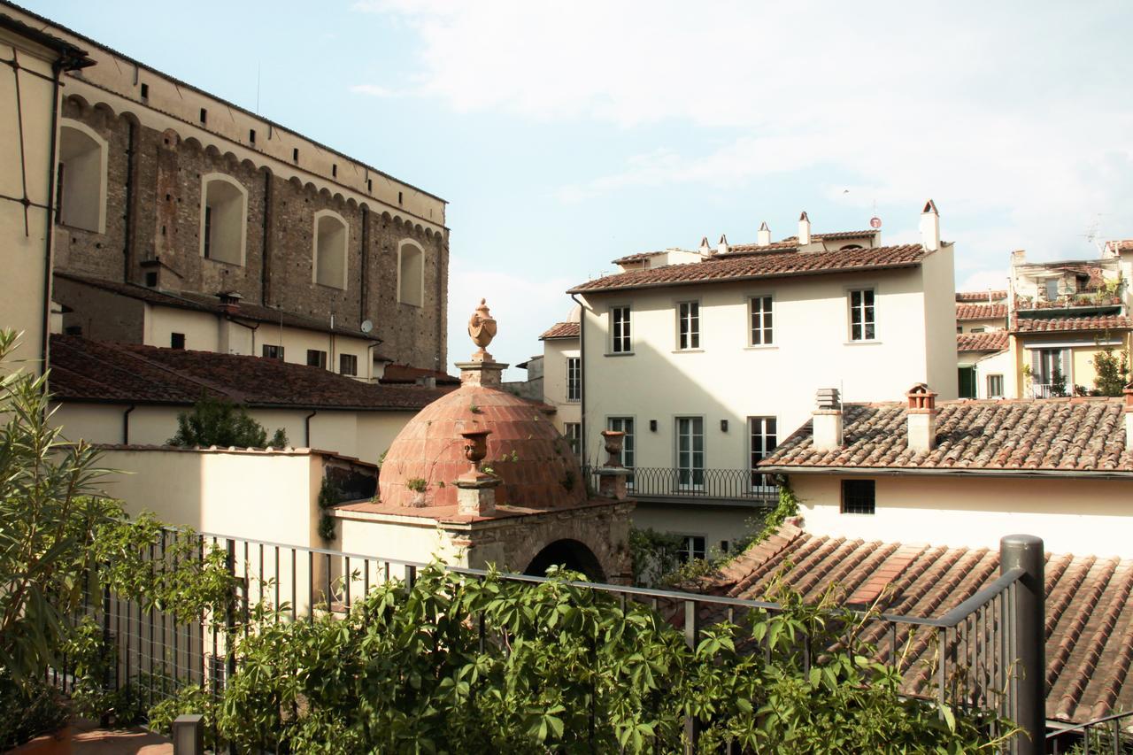 Apartment Garden Terrace Oltrarno Florence