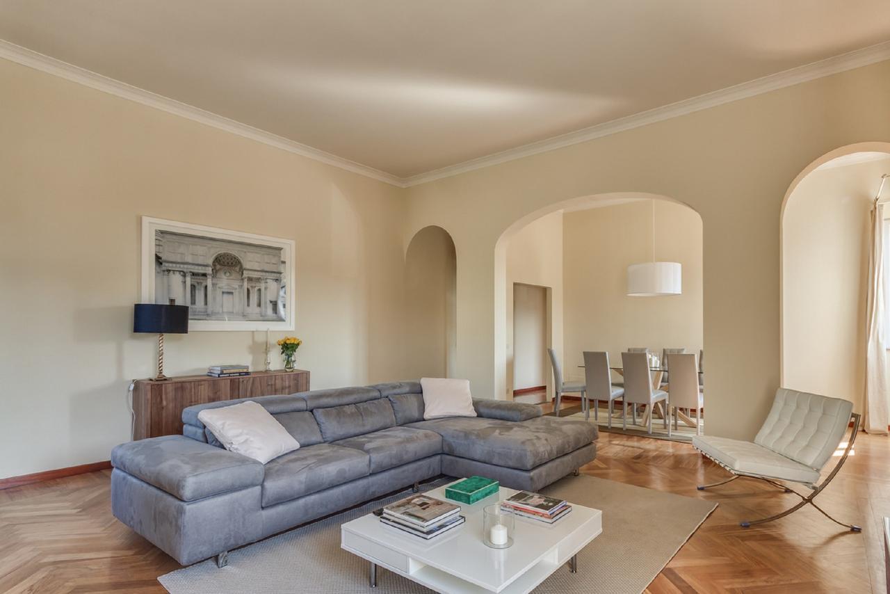 Lungarno Apartment