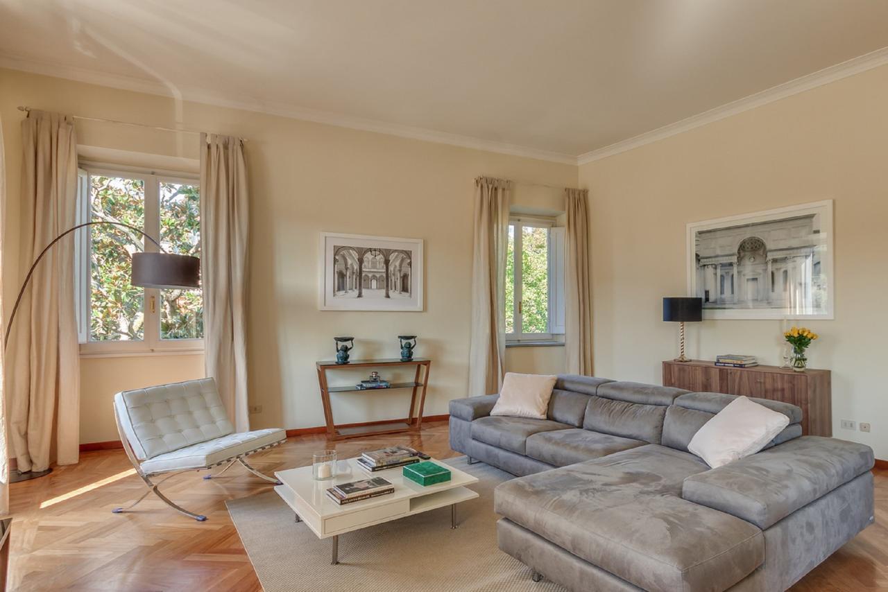 Lungarno Apartment