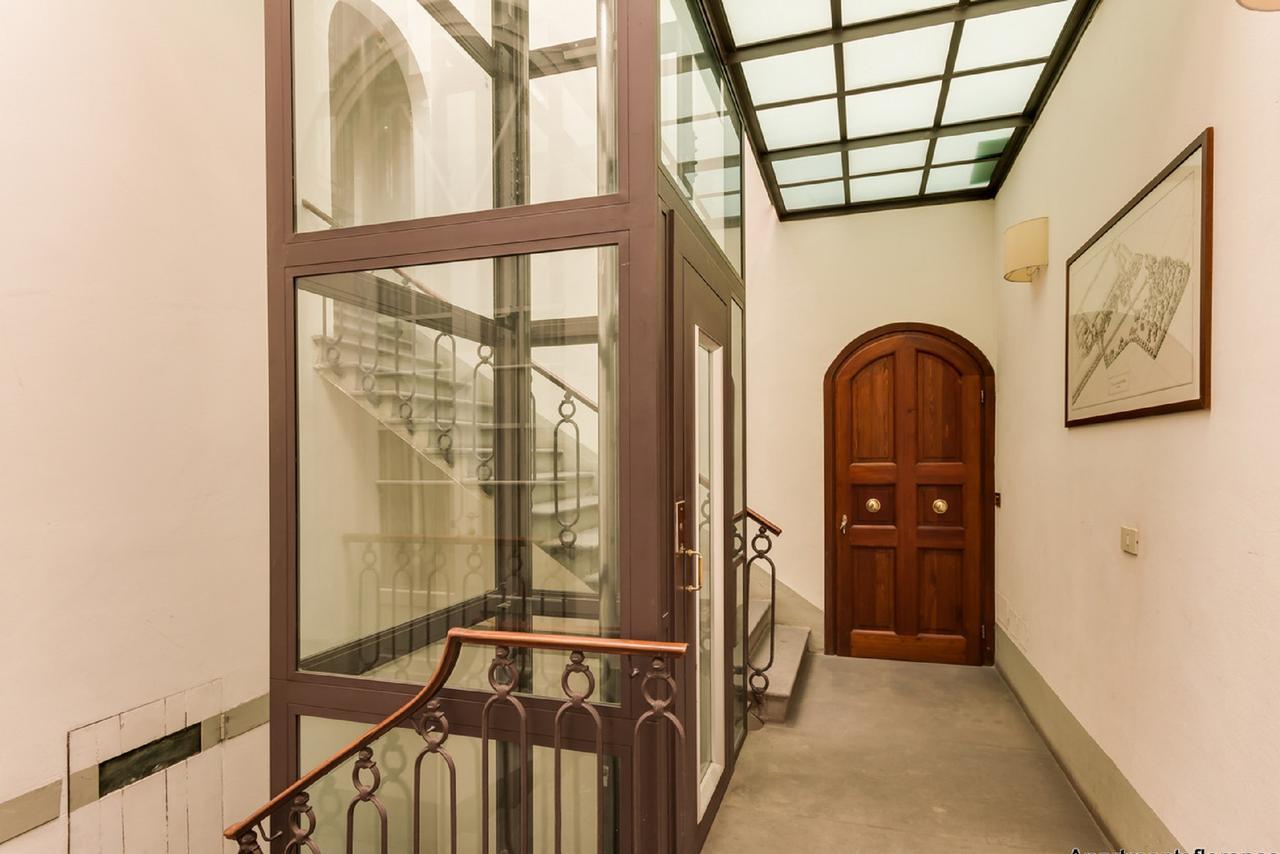 Lungarno Apartment Florence