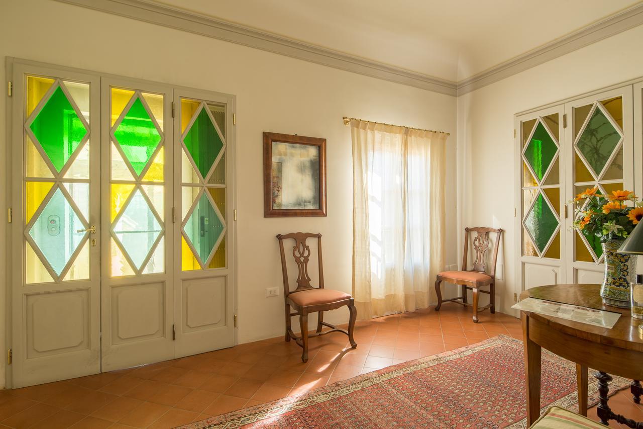 Golden View Apartment
