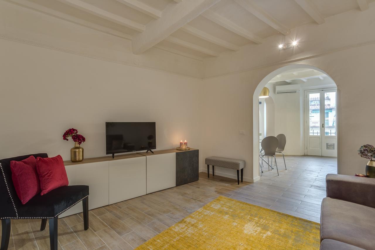 - Chiara Stylish Apartment *