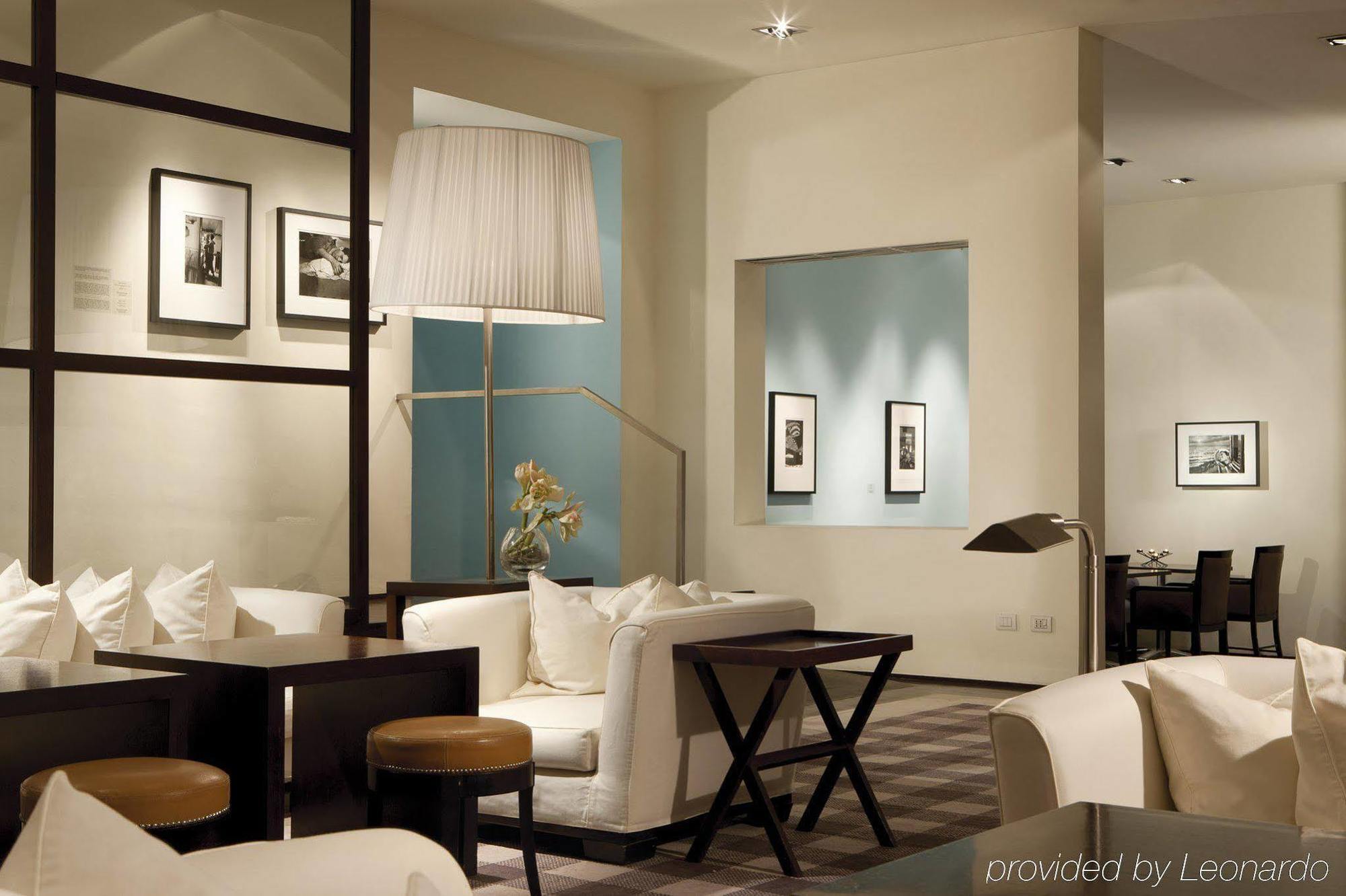 Gallery Art - Lungarno Collection