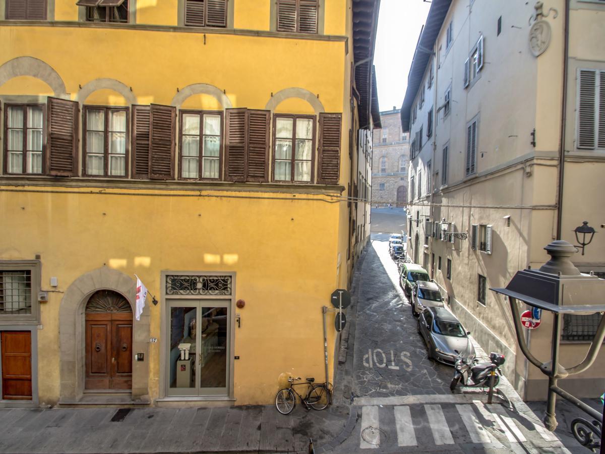 Locazione Turistica In Via Maggio