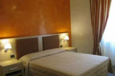 Castelli Guest house 3*