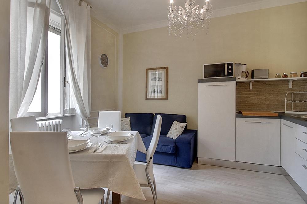 Apartment Santi Apostoli Elegant