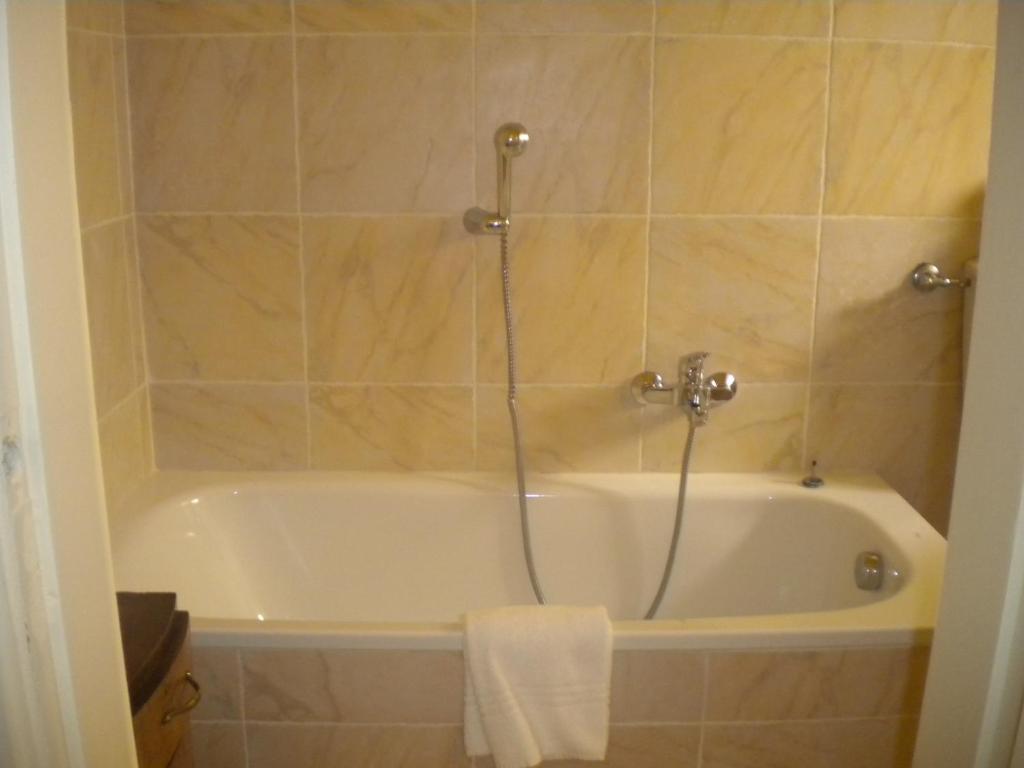 Hotel Benvenuti 2*