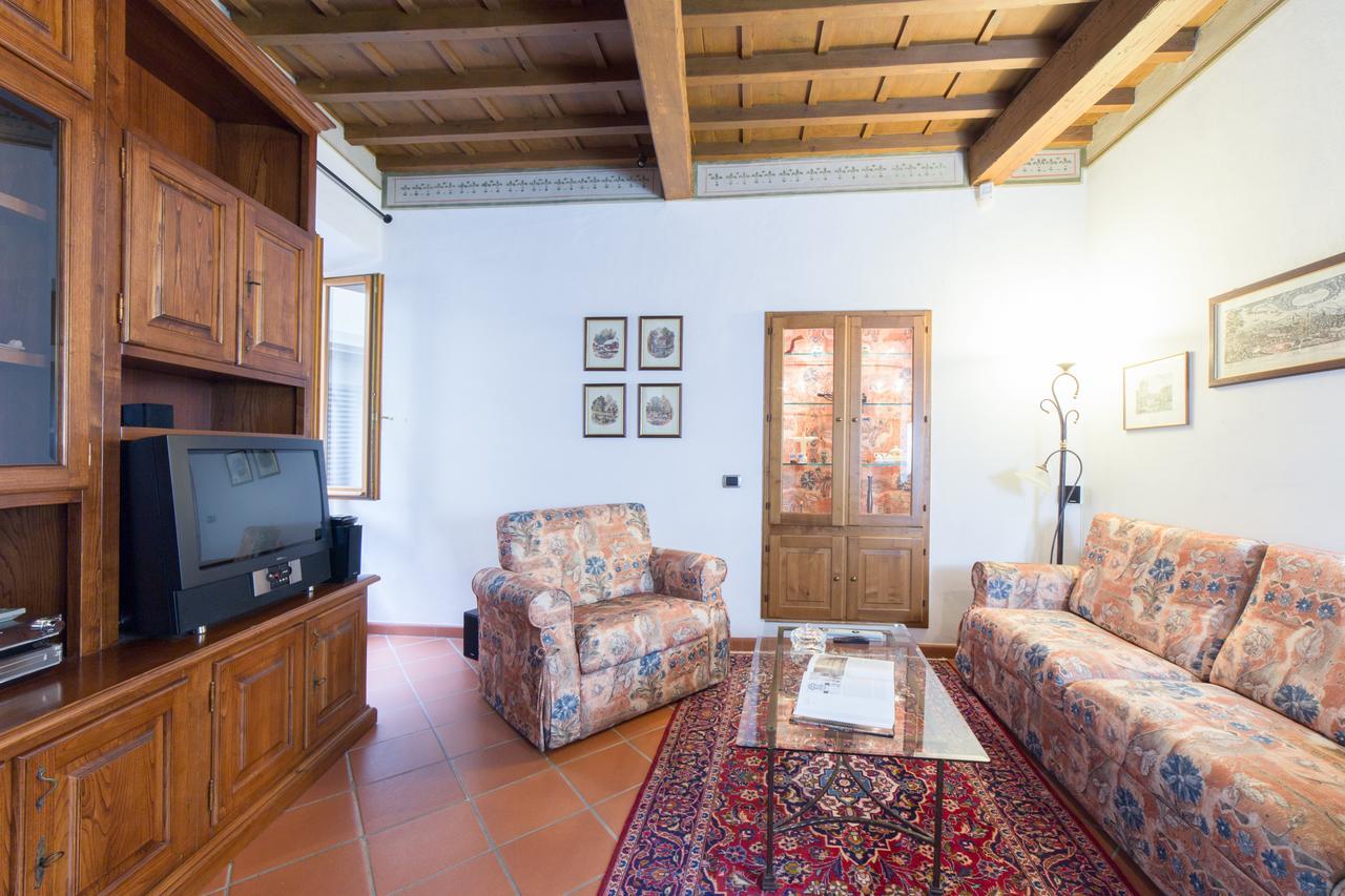 Tornabuoni Apartment