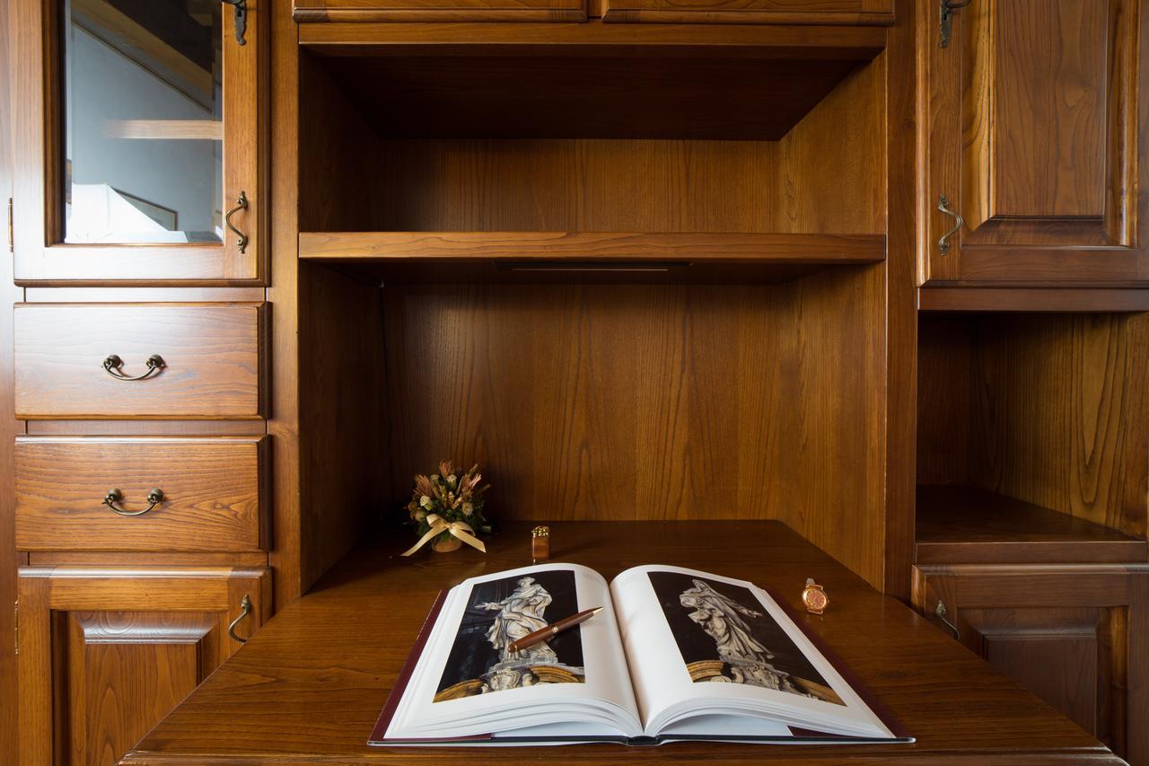 Tornabuoni Apartment *
