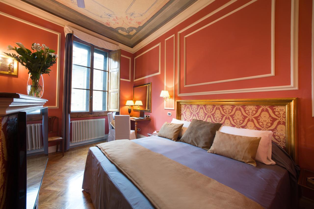 Boutique Torre De' Conti Couette-café 2*