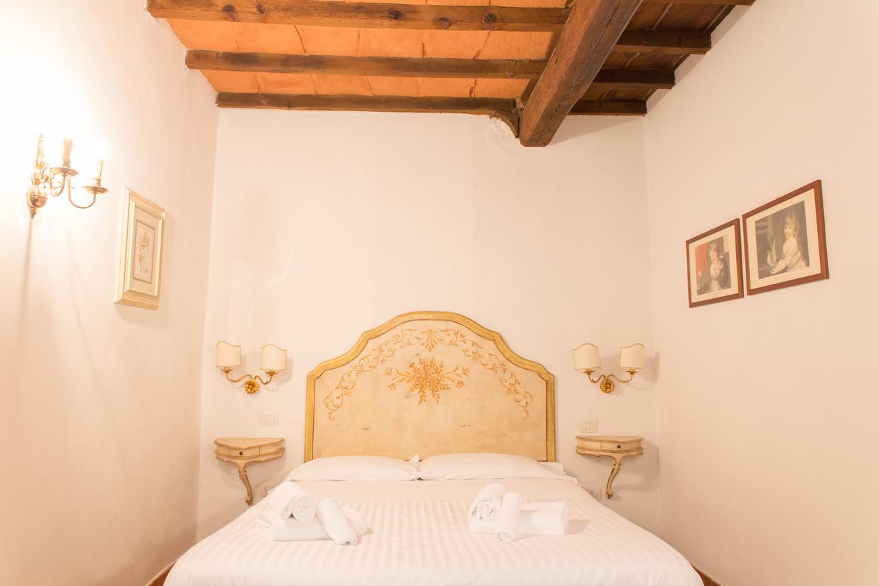 Apartment Rosa 8 Florence