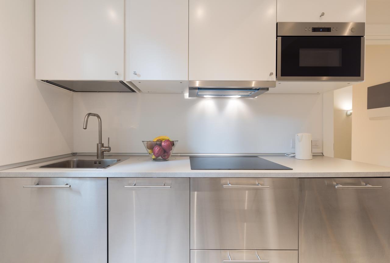 Masai - One Bedroom Flat 1st Floor By Train Station Appartement