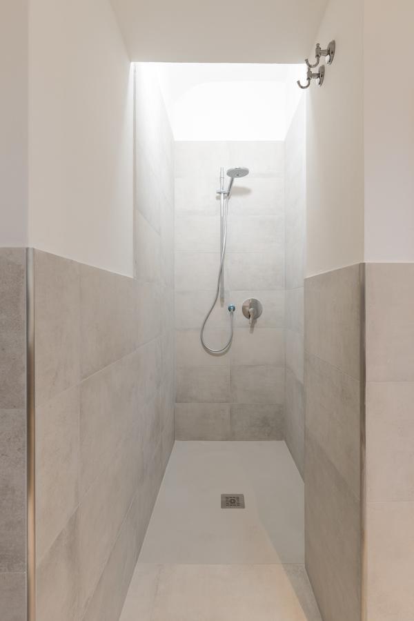 Appartement Masai - One Bedroom Flat 1st Floor By Train Station