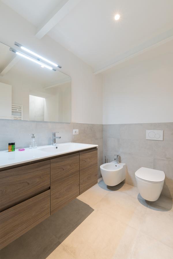 Masai - One Bedroom Flat 1st Floor By Train Station Appartement Florence