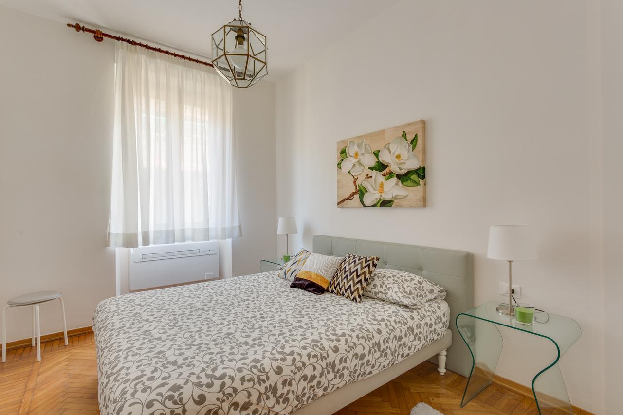 Piazza Santa Felicita Apartment Florence