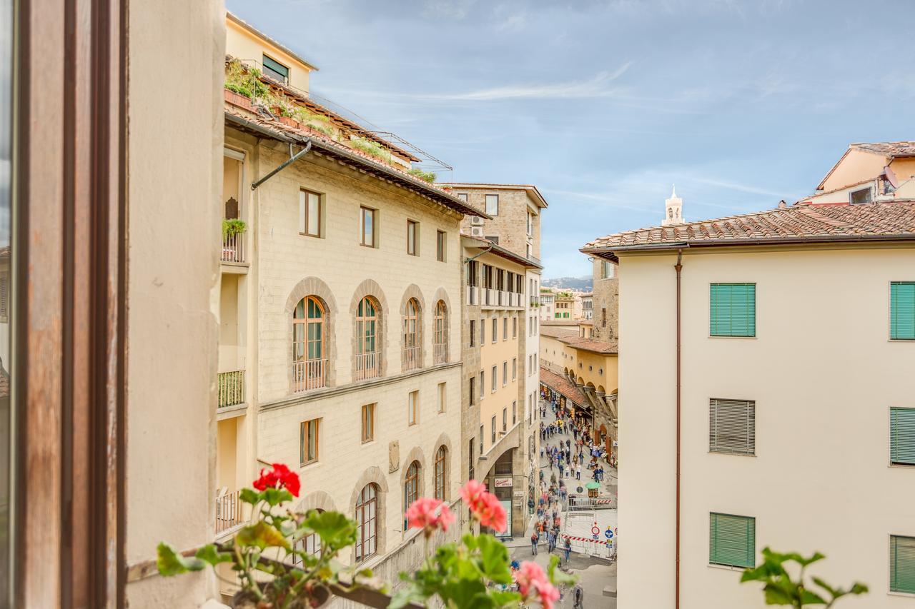 Piazza Santa Felicita * Florence